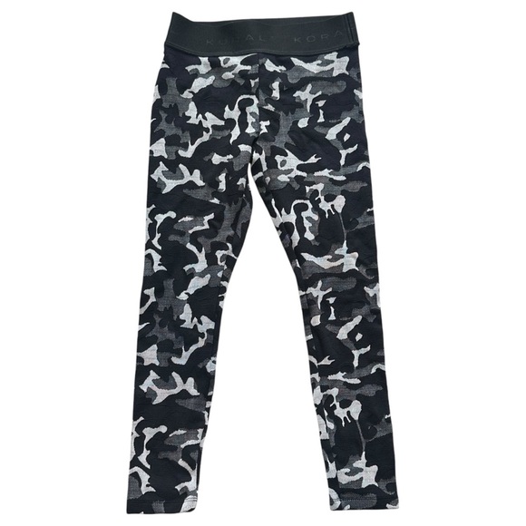 KORAL Knockout Crop Leggings Logo Waistband in Black/White Camo Women’s XS - Picture 3 of 6